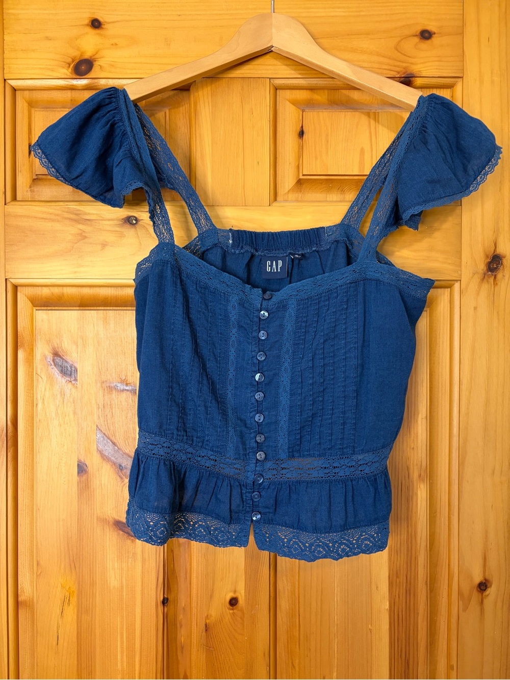 GAP peasant top 100% cotton Lace-Trim shirt M